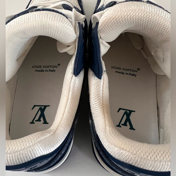 Louis Vuitton LV Trainers - Picture 3 of 11